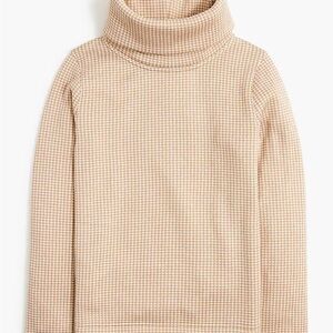 Long sleeve funnel neck pullover